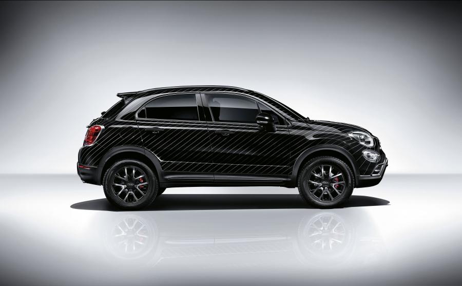  Fiat 500X Black Tie 2015 года  (фото 1 из 7)